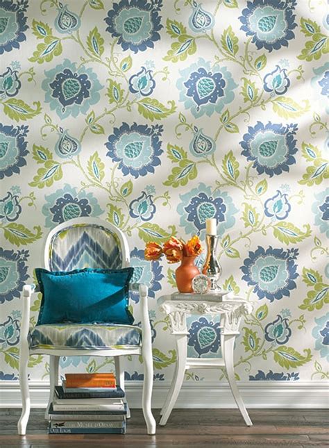 45 Bold Floral Wallpaper For Home Wallpapersafari
