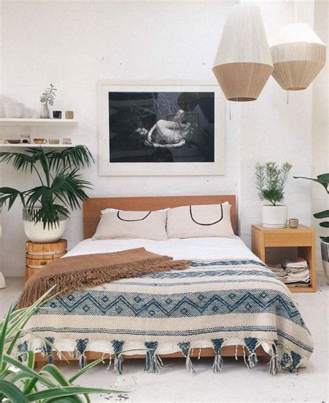 There's a lot going on, but given. 12 Beautiful Inspired Boho Bedroom Decorating On A Budget ...