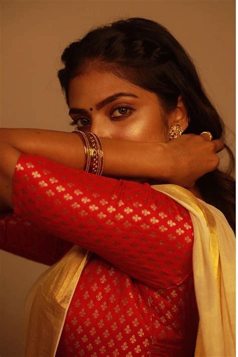 Chulakshi ranathunga latest hot stills. Actress Malavika Mohanan Saree Photos | New Movie Posters
