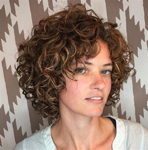 Different Versions Of Curly Bob Hairstyle Short Curly Haircuts Medium Curly Hair Styles