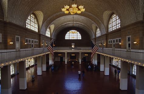Great Hall At Ellis Island Immigration Ellis Island Pictures Us