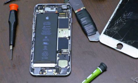 Apple Offers Its Iphone Repair Tools To Third Party Shops Engadget