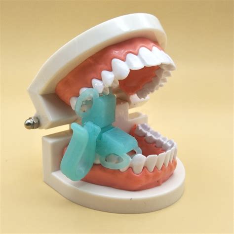 2pc Set 2 Size Dental Bite Blocks Prop Soft Silicone Cheek Retractor Mouth Opener Autoclave