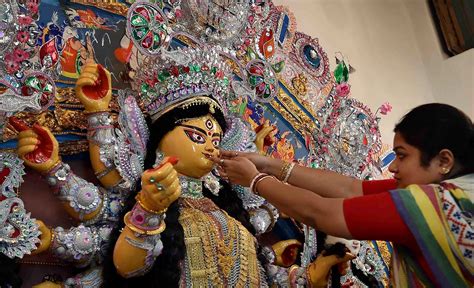 Durga Puja Celebrations Set To Be Low Key In Kolkata Amid Covid 19