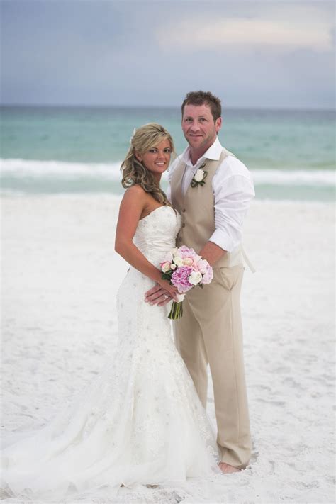 What did you wear for your beach wedding groom attire? 08adf80283d1e7de83d0d4ab0291b945.jpg 1,200×1,800 pixels ...