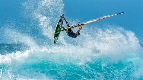 Big Wave Windsurfing At Hookipa Beach Maui Hawaii Youtube
