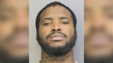 Dangerous Murder Suspect Mistakenly Released From Florida Jail