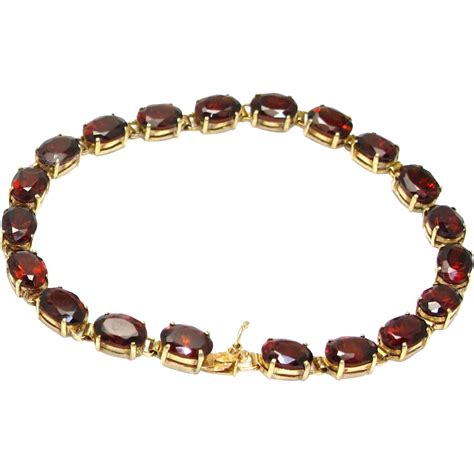 Vintage 14 Karat Yellow Gold Garnet Bracelet - Oval Almandine Garnet