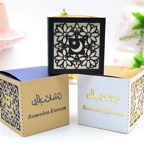 Order ramadan kareem handmade card online in uae. Ramadan Kareem Eid Gift Boxes (With images) | Eid gifts ...