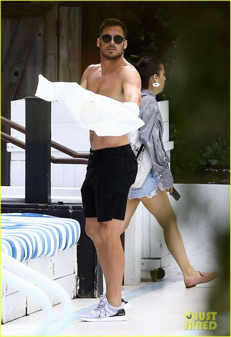 nfl star danny amendola goes shirtless in miami with girlfriend olivia culpo photo 3873430
