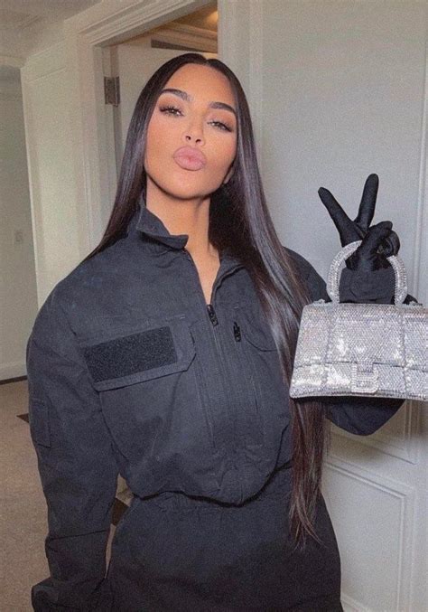 kim kardashian praised for acting ‘unbothered as she stuns in new photos amid ex kanye west s