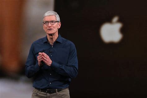 Apple Loop New Iphone Leaks Curved Iphone Confirmed Macbook