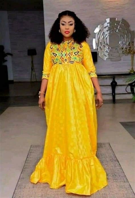 Pin By Allinza On Robes En Bazin In 2021 African Dress African