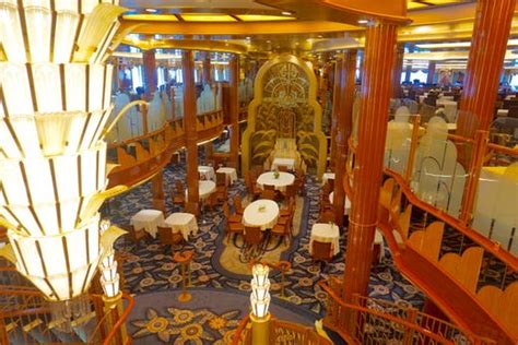 Cruise Ship Tour See Inside Cunard Lines Queen Elizabeth