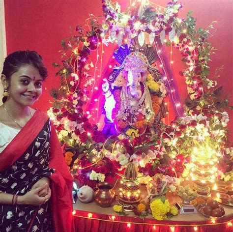 Ganesha Chaturthi 2016 Check Out Popular Tv Stars Welcome Ganpati Home Pose With Their Bappa