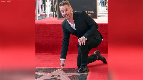 Home Alone Actor Macaulay Culkin Honored With Star On Hollywood Walk Of Fame Abc7 New York