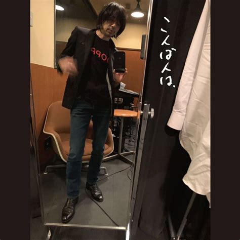 宮本浩次 hiroji miyamotoはInstagramを利用しています:「#宮本浩次 #宮本独歩」 | Pantsuit, Fashion, Leather jacket