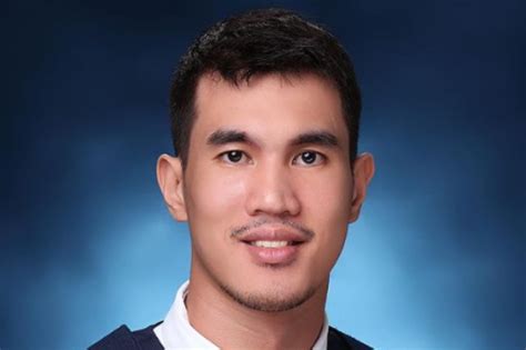 Troy Rosario Proud To Finally Earn College Degree Abs Cbn News