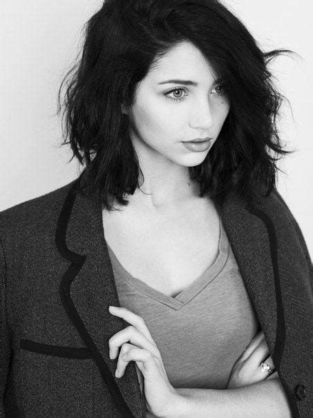 Emily Rudd Picture