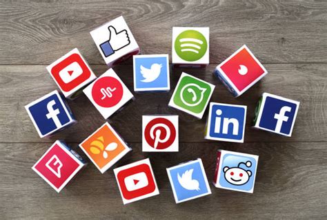 Best Social Media Icons Stock Photos Pictures And Royalty Free Images