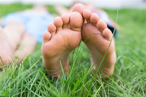 How Children Could Benefit From A Little More Barefoot Play Garden