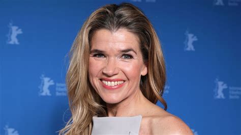 Doch anke engelke stand schon sehr viel früher vor der kamera. Anke Engelke: Kinder & Mann! So tickt die Komikerin privat ...