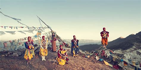 21 Stunning Pictures Of Isolated Tribes From All Around The Globe