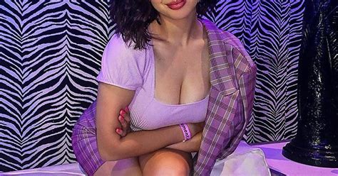Rebecca Black Grew Up To Become A Big Breasted Beauty~ Imgur
