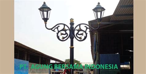 Lampu jalan in a sentence and translation of lampu jalan in english dictionary with audio pronunciation by dictionarist.com. 3 Tiang Lampu Jalan Terbaik | Tiang Lampu Jalan Indonesia