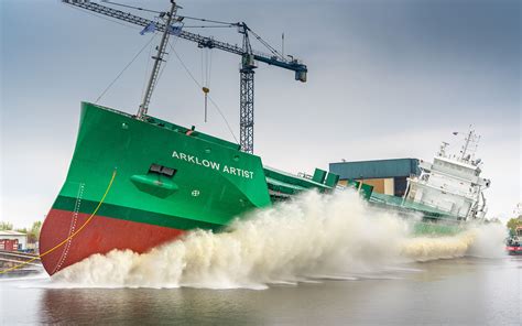 Nb. 442 'Arklow Artist' successfully launched - Ferus Smit