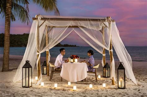 Romantic Dining Experience With Private Chef By The Beach In Penang