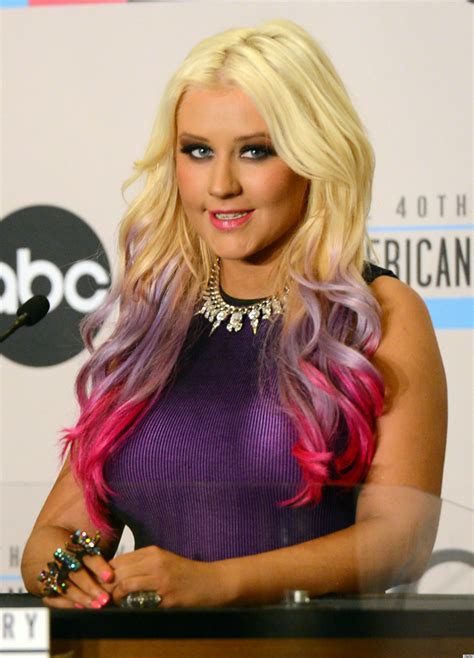Does Christina Aguilera Need A Makeover Photos Huffpost