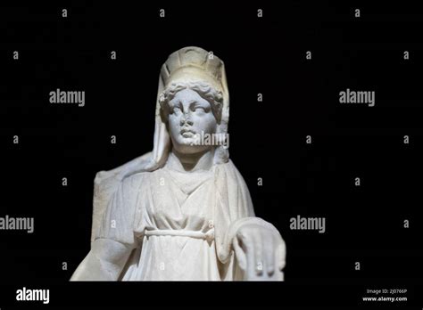 Statue Of Cybele Hi Res Stock Photography And Images Alamy