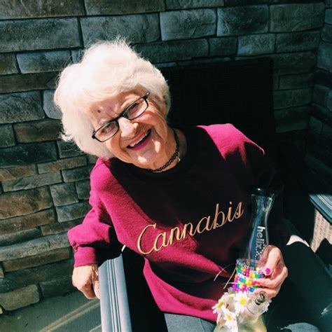 86 Year Old Instagram Celebrity Grandma Continues To Surprise Her Followers Bored Panda