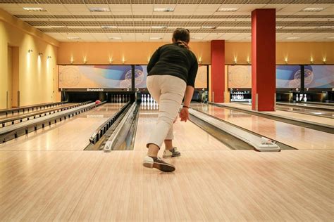 Best Bowling Tips And Tricks For Beginners Land Of Bowling