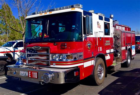 Sacramento Metropolitan Fire District Engine 110 2011 Pier Max