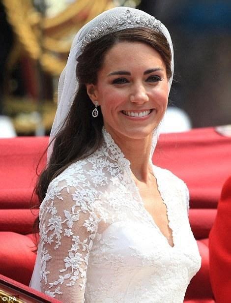 The Duchess Of Cambridge Kate Middletons Wedding Tiara Catherine Elizabeth Middleton Duchess