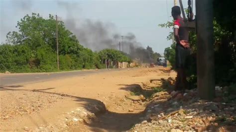 Police Protesters Clash In Bulawayo Harare As Fuel Price Stayaway Spreads The Zimbabwe Mail