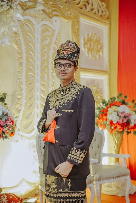 6 Nama Pakaian Adat Aceh Untuk Pria Dan Wanita