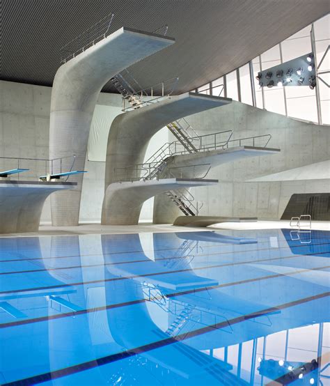 Women must complete five dives. London 2012 - Aquatics Centre - DETAIL-online.com