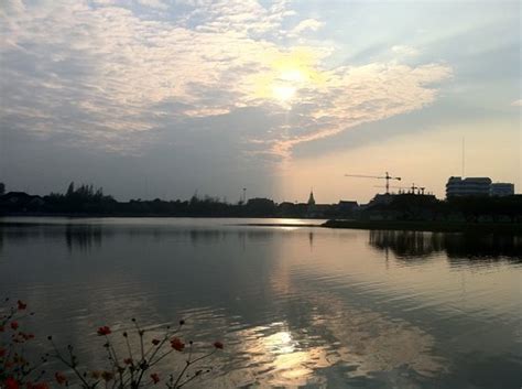 Red Lotus Lake Chiang Haeo Aktuelle 2021 Lohnt Es Sich Mit Fotos