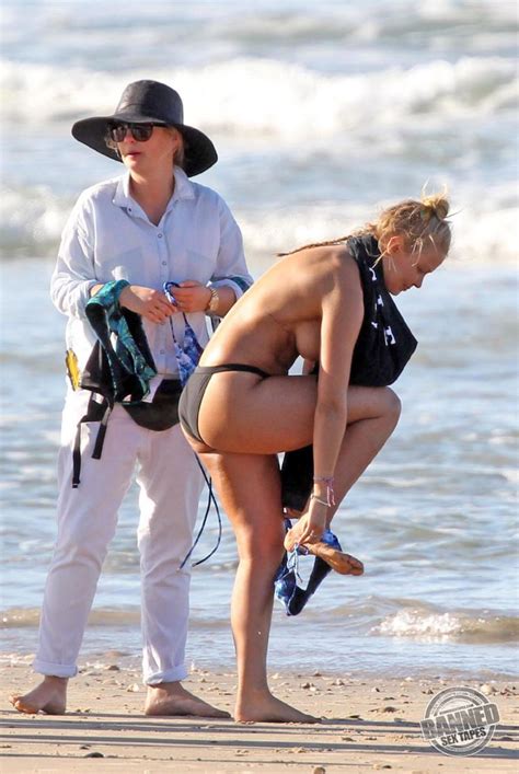 Largest Nude Celebrities Archive Lara Bingle Fully Naked