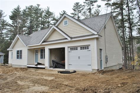 New Construction3 Br Ranch Style Home In Nashua Nh