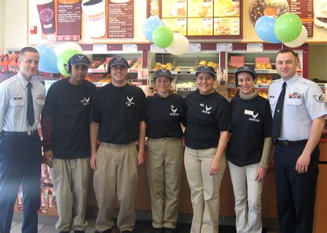 New Hampshire Dunkin' Donuts celebrates Air Force Day > Air Force