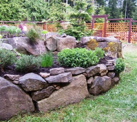 Incredible 20 Stone Raised Garden Beds Ideas For Awesome Yard Raised