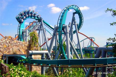 Dueling Dragons, Ice train, roller coaster, Universal ...