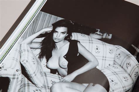 Emily Ratajkowski Nude 17 Photos Thefappening