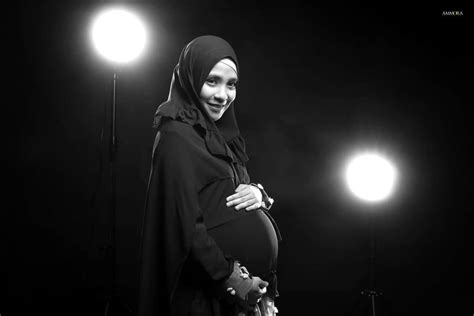 Foto prewedding hamil mainmata studio sumber : jasa studio foto hamil di malang murah (1) * AMMORA ...