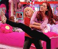 Sam And Cat Kiss While Talking To Nona Dice Sneaks In The Apartment