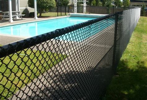 Chain Link Swimming Pool Fence Makes The Pool Safe